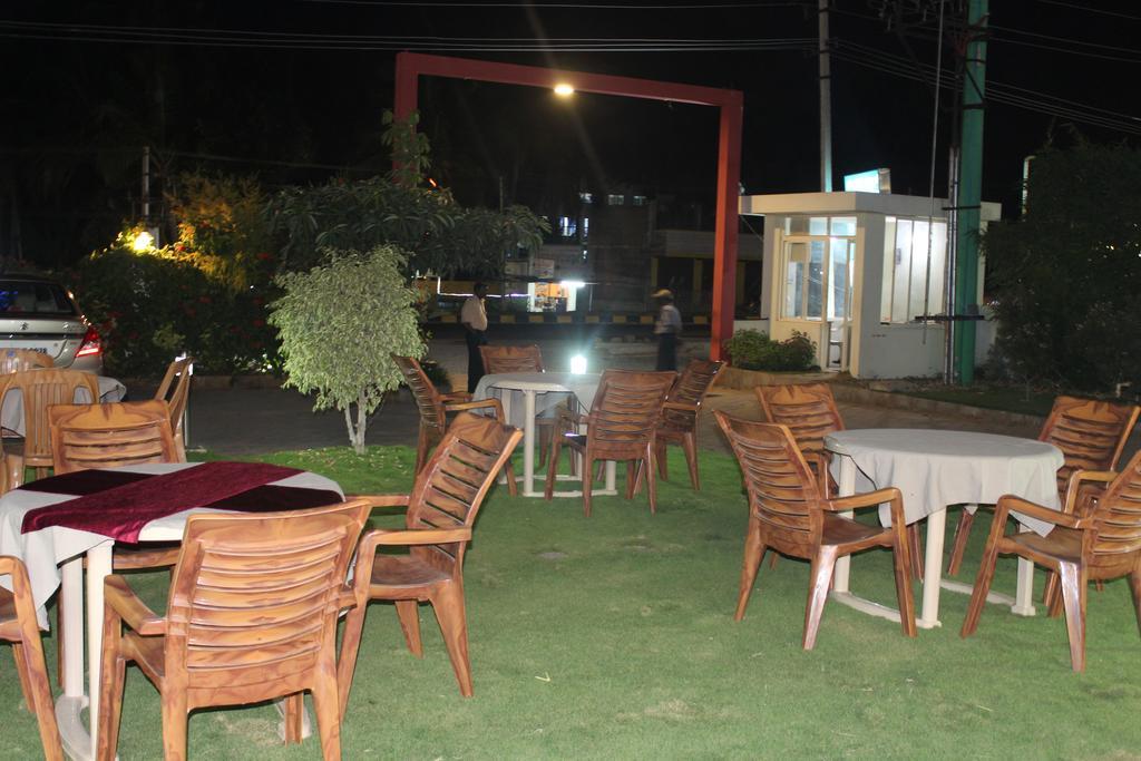 Hotel Kalyani Mysore Exterior foto